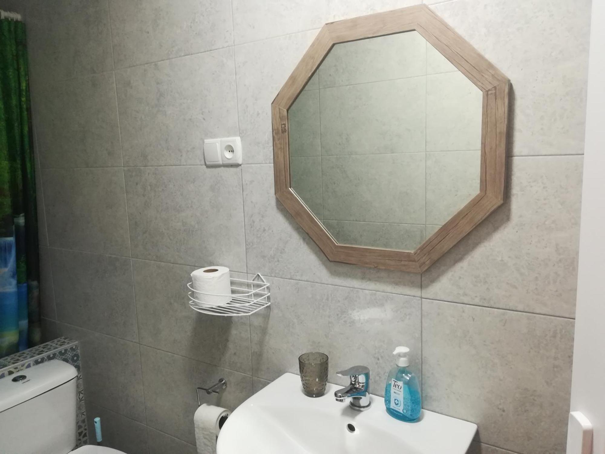 Family Нotel Banuri كوتايسي الغرفة الصورة