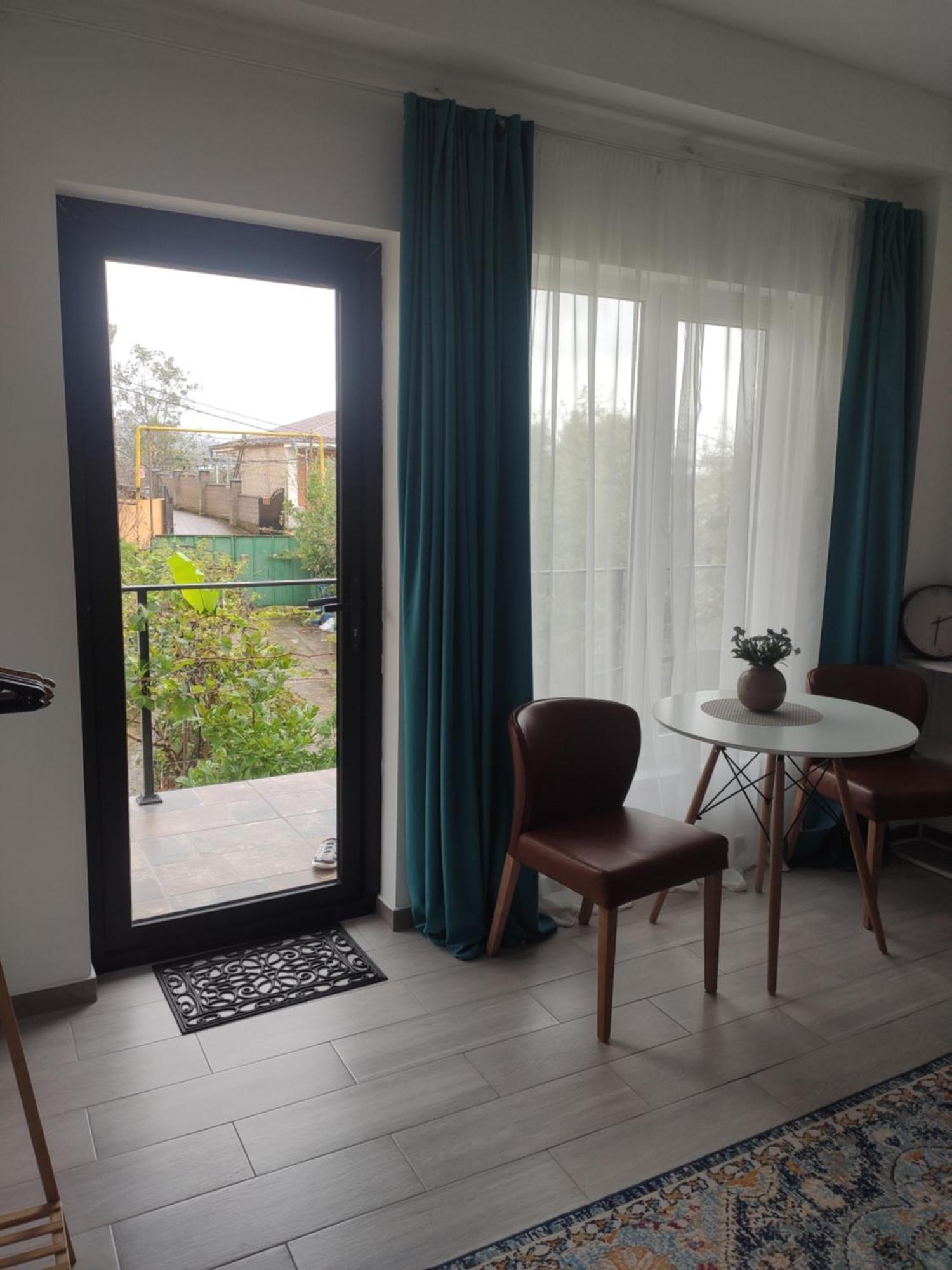 Family Нotel Banuri كوتايسي المظهر الخارجي الصورة